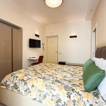 Opera 5 Hotel Napoli Ngoại thất bức ảnh