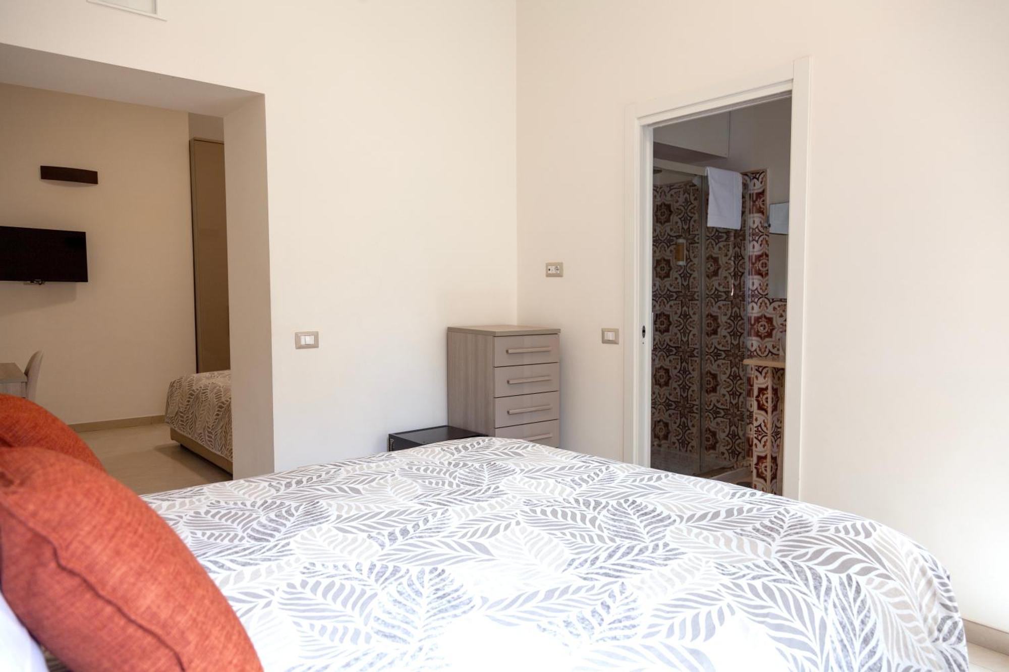 Opera 5 Hotel Napoli Ngoại thất bức ảnh